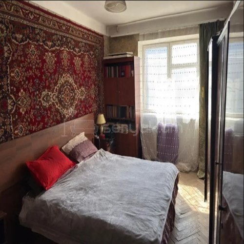 2 Սենյականոց Բնակարան Քարե Շենքում, 51քմ, 2/4 հարկ, Կոսմետիկ Վերանորոգված