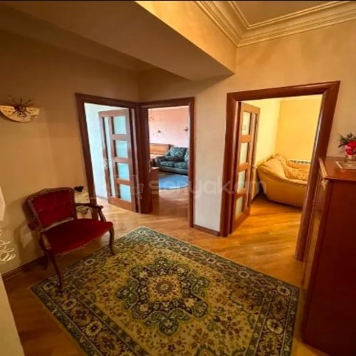 3 Սենյականոց Բնակարան Քարե Շենքում, 80քմ, 5/5 հարկ, Կապիտալ Վերանորոգված, Կահավորված, Արևկող
