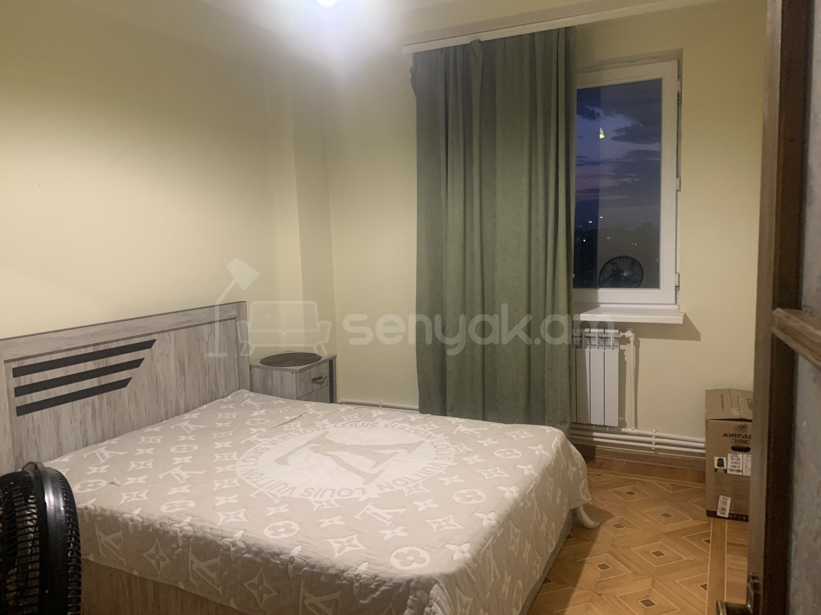 4 Սենյականոց Բնակարան, 120քմ, 14/14 հարկ, Նորմալ Վիճակում, Կահավորված