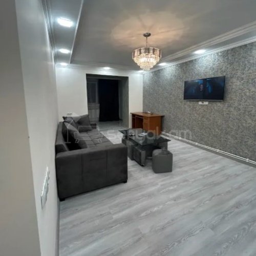 3 Սենյականոց Բնակարան Քարե Շենքում, 75քմ, 1/4 հարկ, Կապիտալ Վերանորոգված, Կահավորված, Արևկող