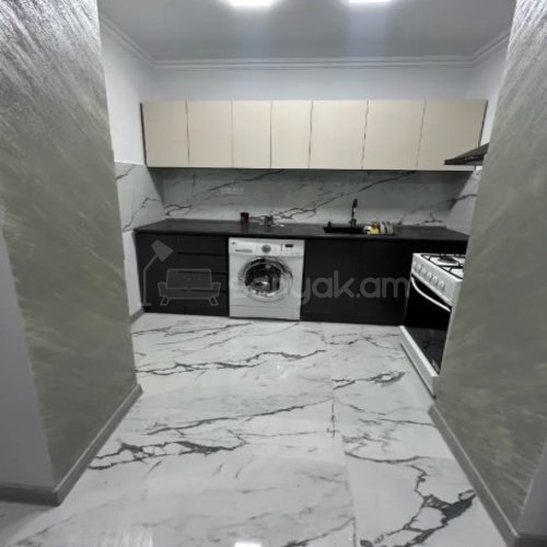 3 Սենյականոց Բնակարան Քարե Շենքում, 75քմ, 1/4 հարկ, Կապիտալ Վերանորոգված, Կահավորված, Արևկող