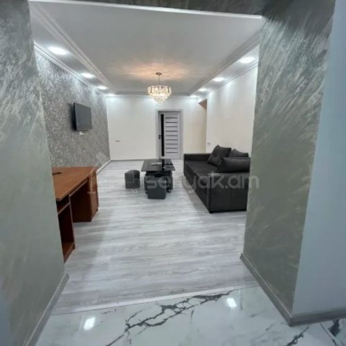 3 Սենյականոց Բնակարան Քարե Շենքում, 75քմ, 1/4 հարկ, Կապիտալ Վերանորոգված, Կահավորված, Արևկող