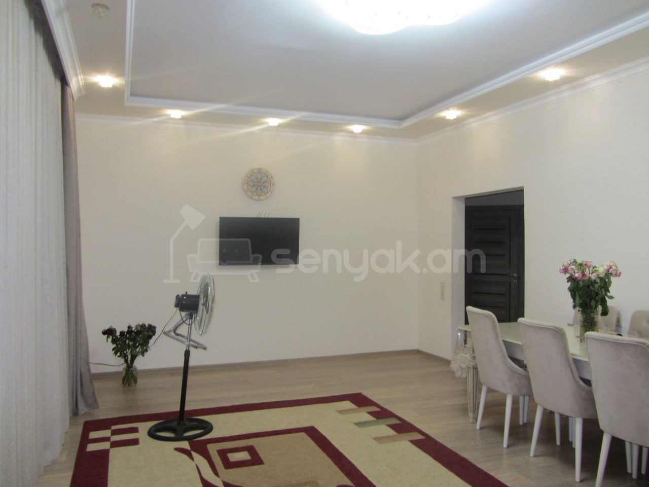 Առևտրի Տարածք, 350քմ, Կապիտալ Վերանորոգված
