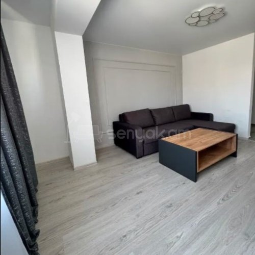 2 Սենյականոց Բնակարան, 43քմ, 9/9 հարկ, Կապիտալ Վերանորոգված, Կահավորված, Արևկող