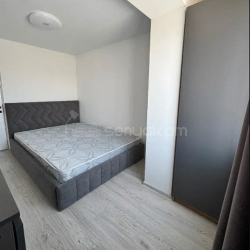 2 Սենյականոց Բնակարան, 43քմ, 9/9 հարկ, Կապիտալ Վերանորոգված, Կահավորված, Արևկող