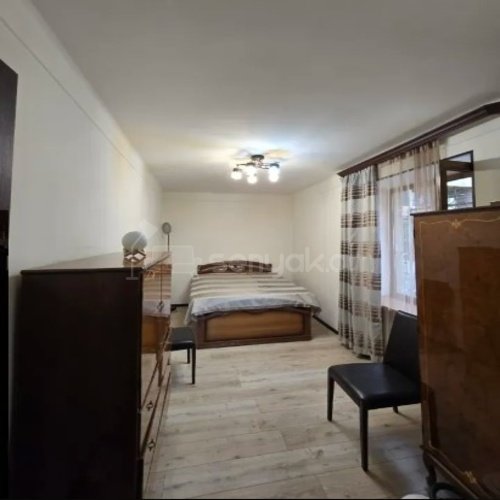 3 Սենյականոց Բնակարան Քարե Շենքում, 62քմ, 1/4 հարկ, Կապիտալ Վերանորոգված, Կահավորված, Արևկող