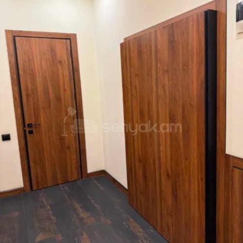 3 Սենյականոց Բնակարան Քարե Շենքում, 52քմ, 2/4 հարկ, Կապիտալ Վերանորոգված, Կահավորված, Արևկող