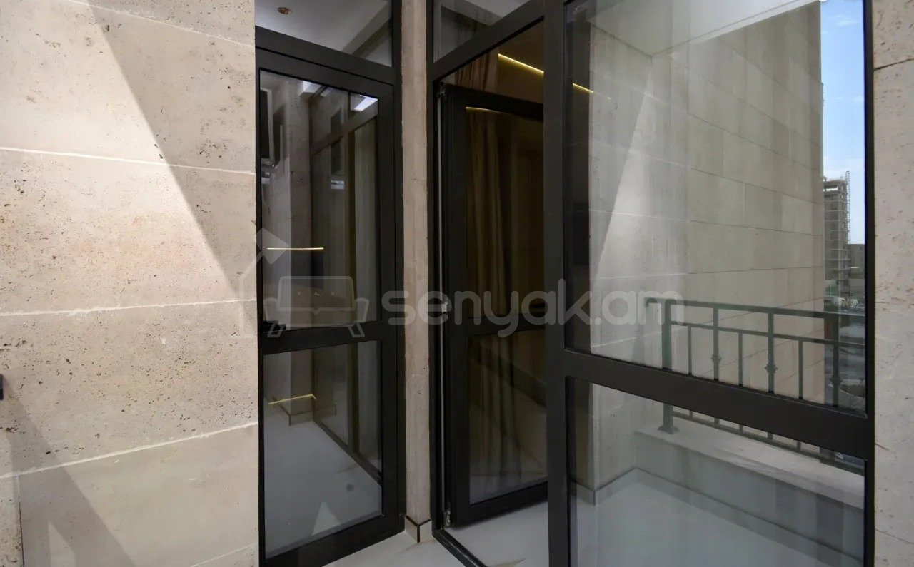 2 Սենյականոց Բնակարան Նորակառույցում, 57քմ, 4/18 հարկ, Դիզայներական Վերանորոգված