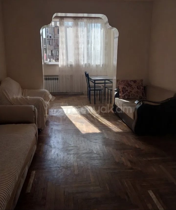 3 Սենյականոց Բնակարան, 78քմ, 5/9 հարկ, Նորմալ Վիճակում, Կահավորված, Արևկող