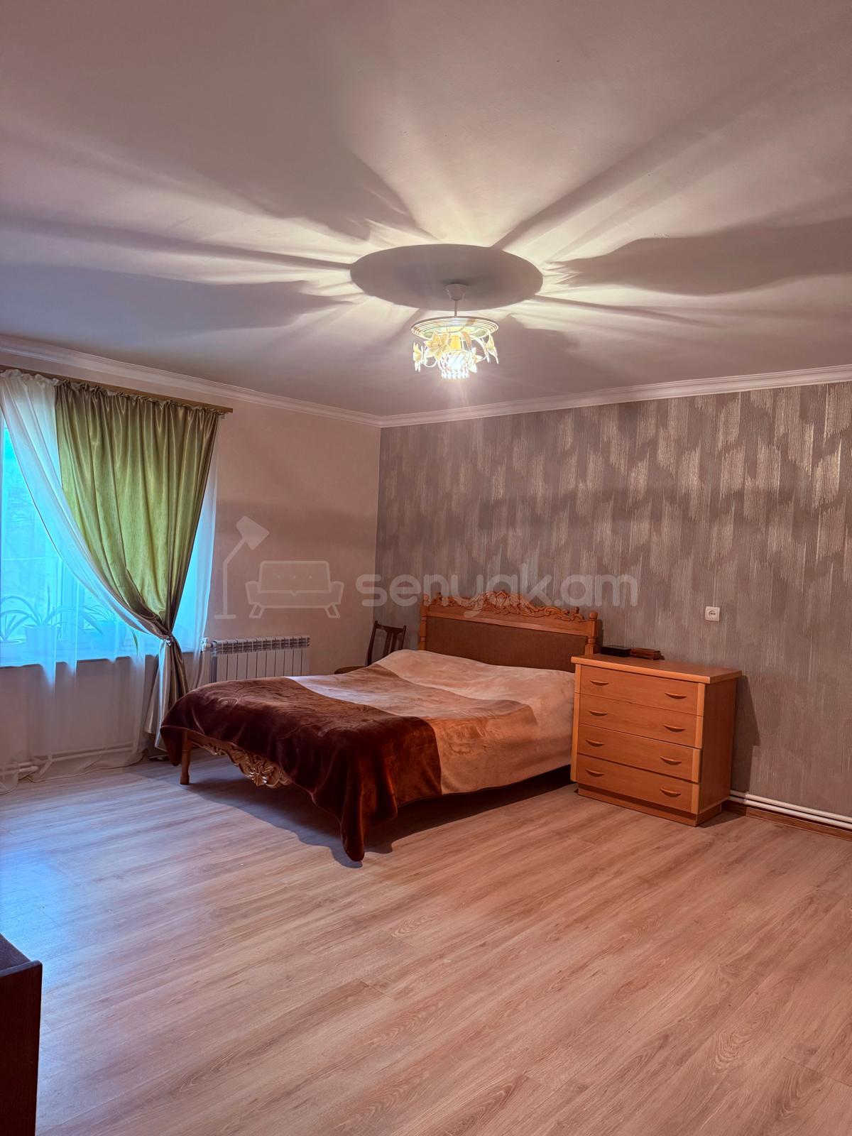 8 Սենյականոց Սեփական Տուն, 340քմ, Կապիտալ Վերանորոգված
