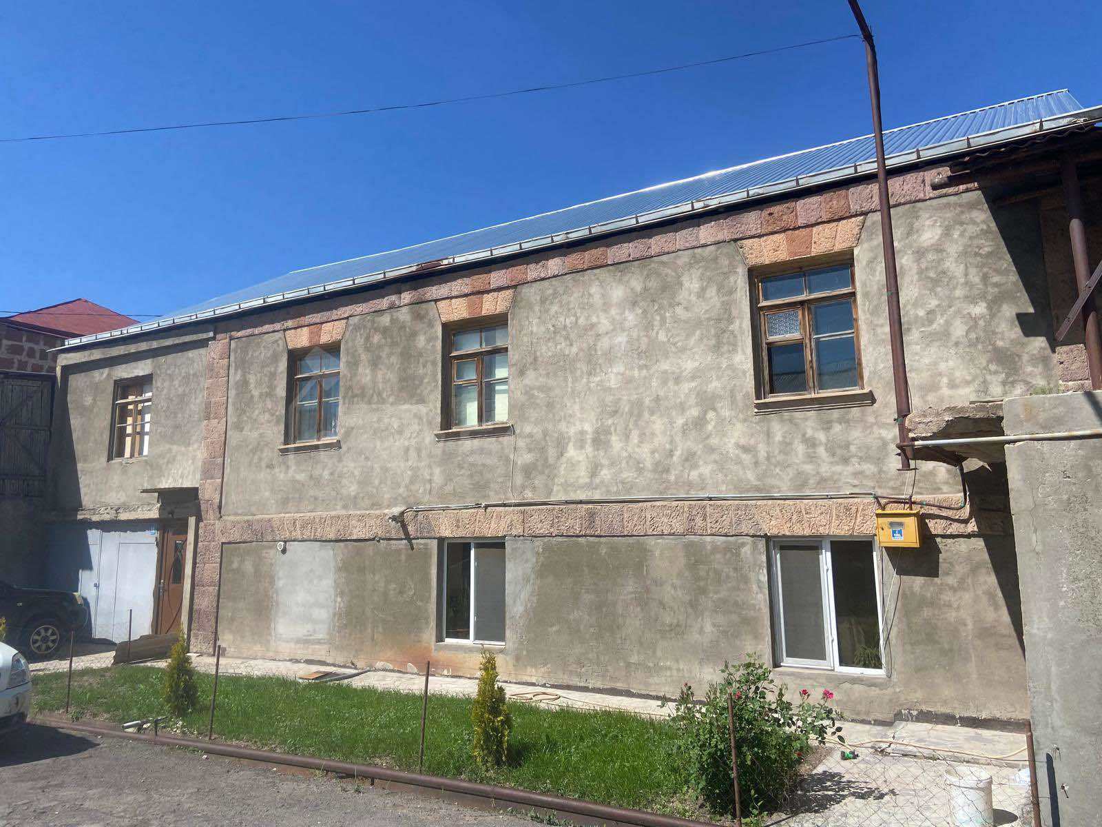 8 Սենյականոց Սեփական Տուն, 340քմ, Կապիտալ Վերանորոգված