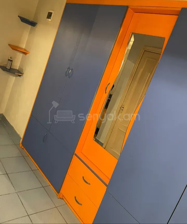 2 Սենյականոց Բնակարան Քարե Շենքում, 56քմ, 1/5 հարկ, Նորմալ Վիճակում