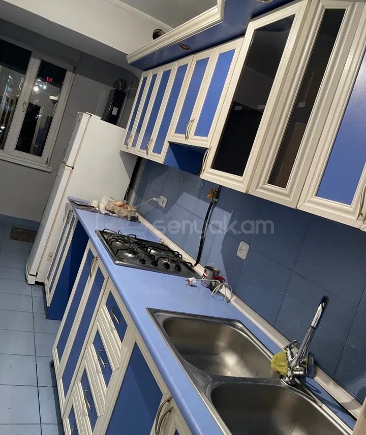 2 Սենյականոց Բնակարան Քարե Շենքում, 56քմ, 1/5 հարկ, Նորմալ Վիճակում