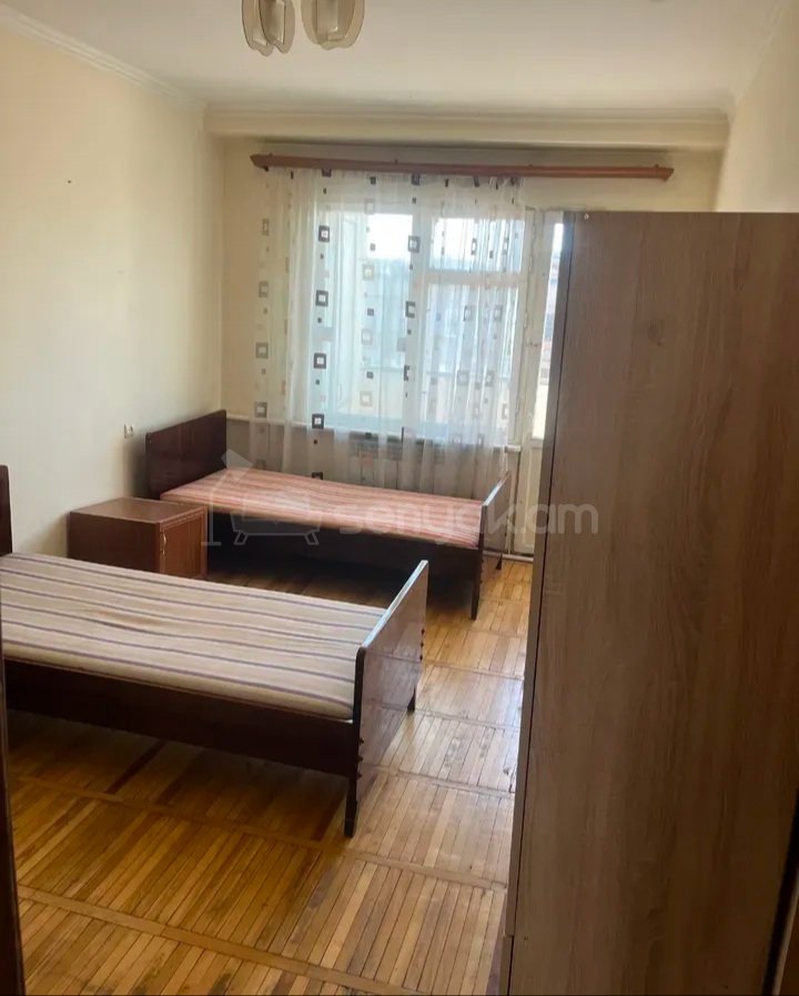 3 Սենյականոց Բնակարան, 95քմ, 10/10 հարկ, Նորմալ Վիճակում, Կահավորված, Արևկող