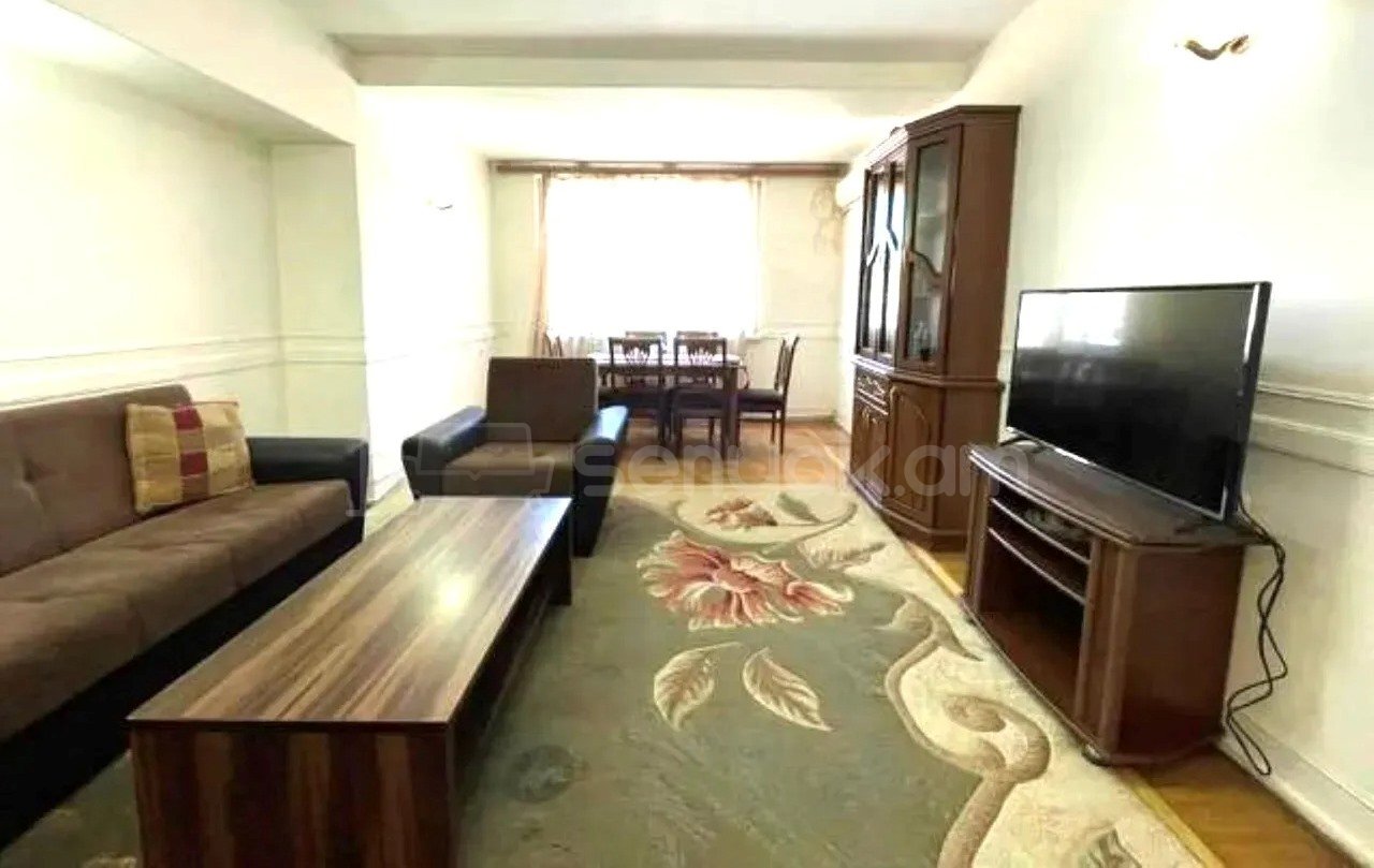 3 Սենյականոց Բնակարան, 78քմ, 6/9 հարկ, Նորմալ Վիճակում