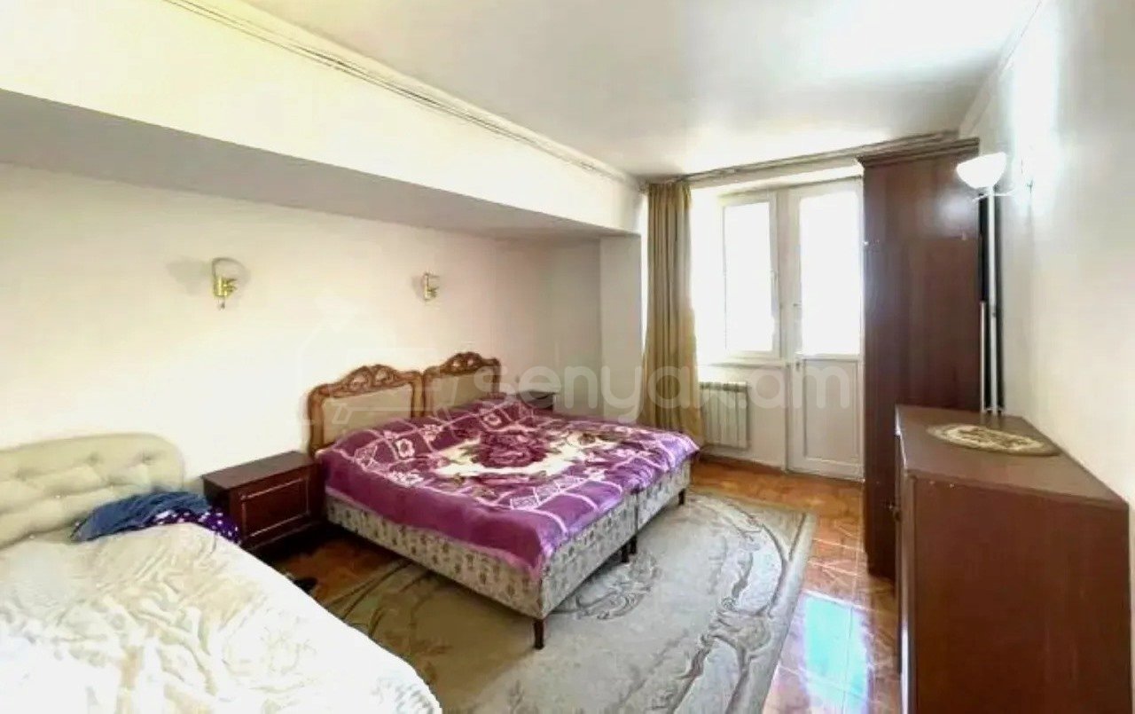 3 Սենյականոց Բնակարան, 78քմ, 6/9 հարկ, Նորմալ Վիճակում