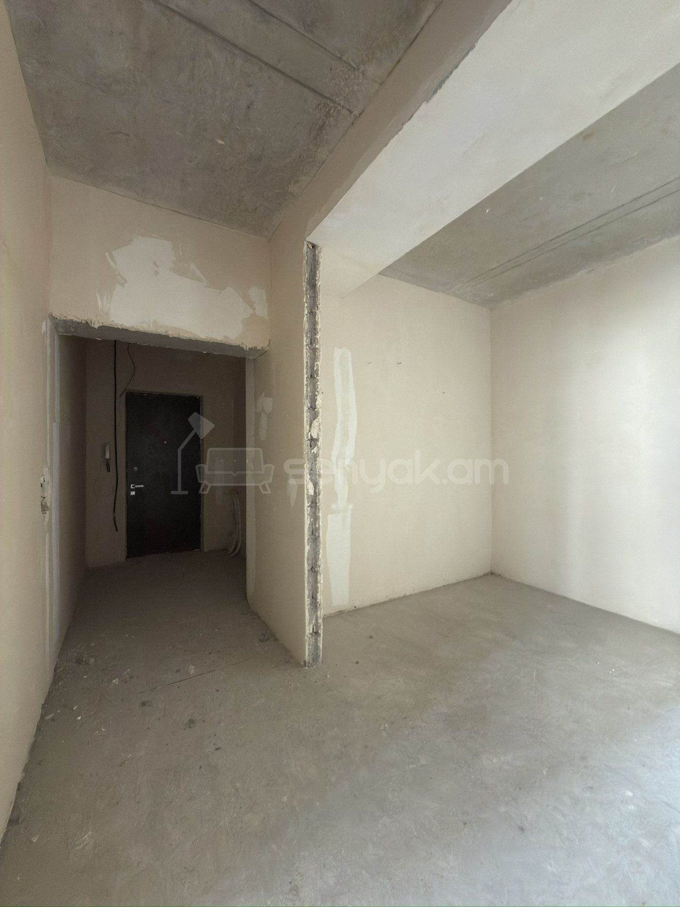 3 Սենյականոց Բնակարան Նորակառույցում, 92քմ, 3/18 հարկ, Զրոյական Վիճակում