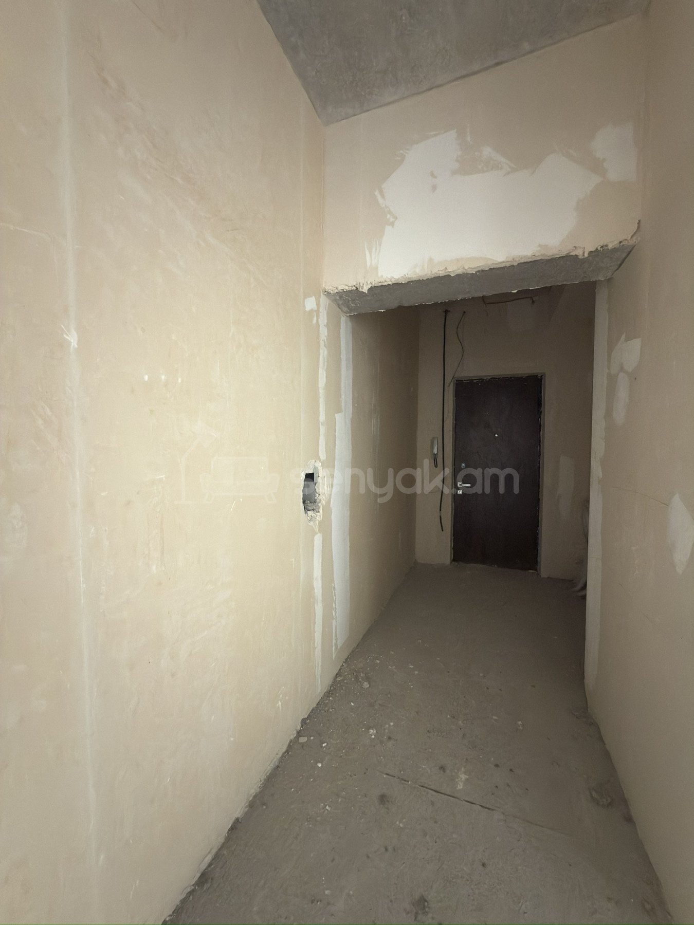 3 Սենյականոց Բնակարան Նորակառույցում, 92քմ, 3/18 հարկ, Զրոյական Վիճակում