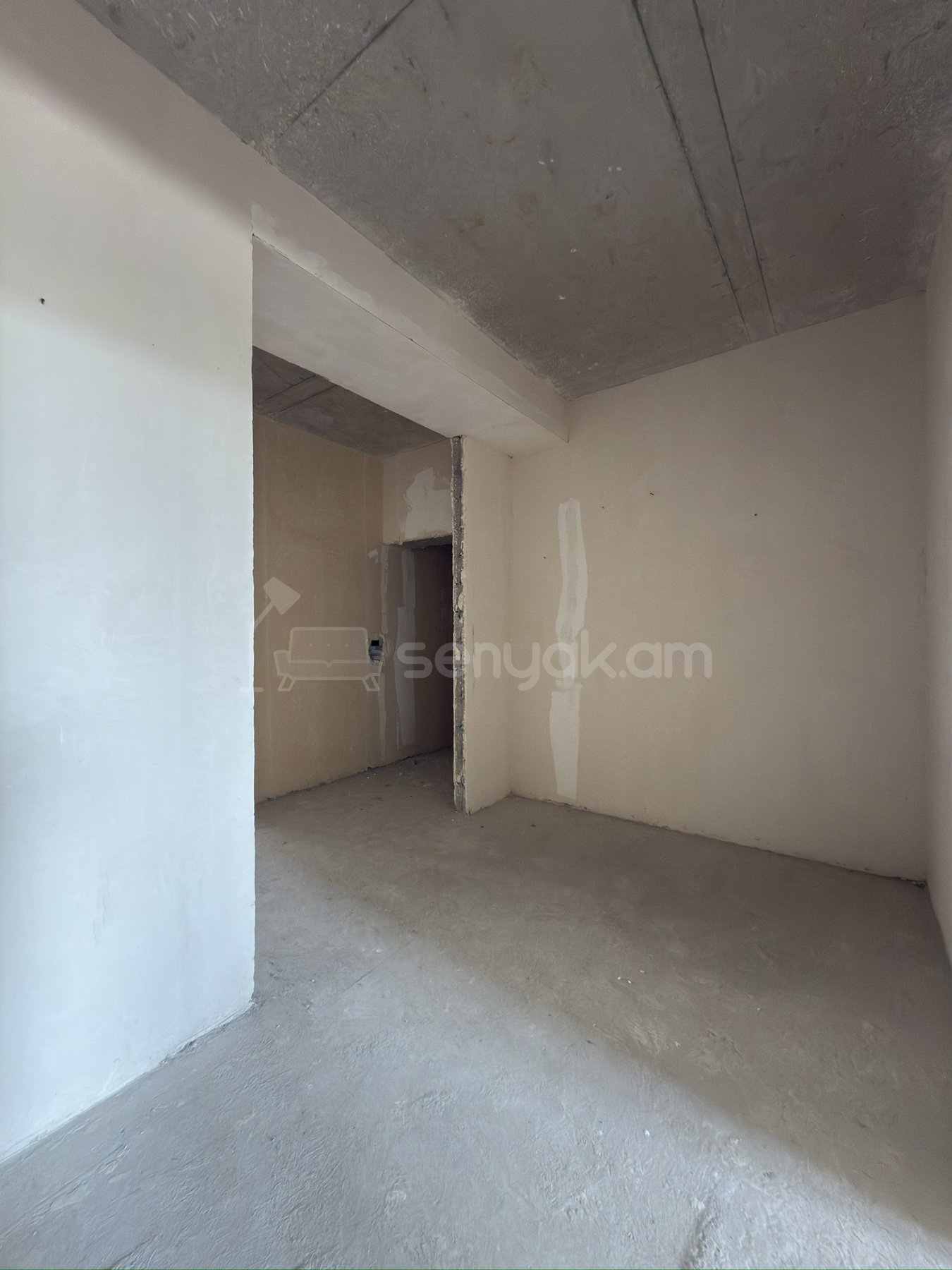 3 Սենյականոց Բնակարան Նորակառույցում, 92քմ, 3/18 հարկ, Զրոյական Վիճակում