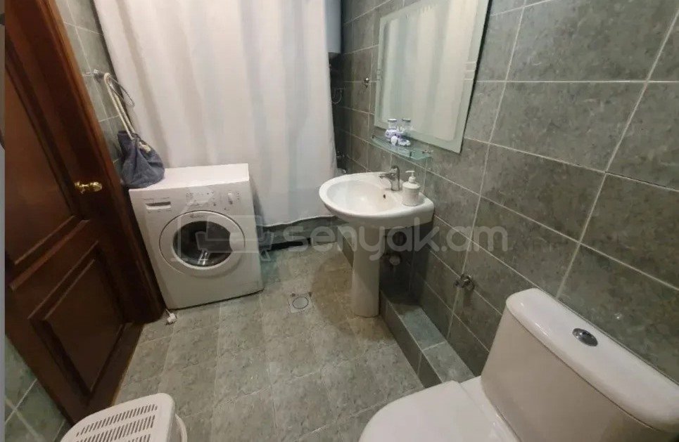 3 Սենյականոց Բնակարան, 82քմ, 9/16 հարկ, Նորմալ Վիճակում
