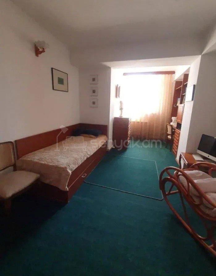 3 Սենյականոց Բնակարան, 82քմ, 9/16 հարկ, Նորմալ Վիճակում
