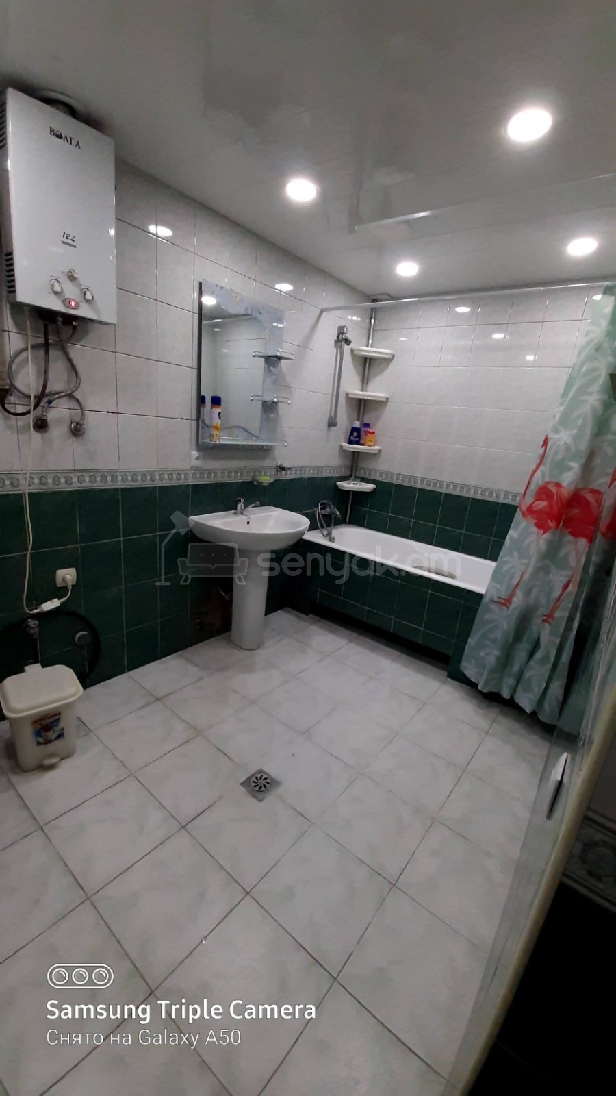 4 Սենյականոց Բնակարան Քարե Շենքում, 100քմ, 1/2 հարկ, Կոսմետիկ Վերանորոգված, Կահավորված, Արևկող