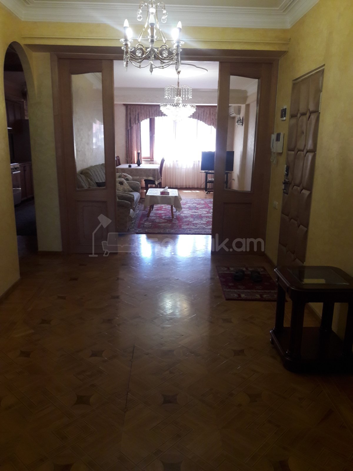 3 Սենյականոց Բնակարան Քարե Շենքում, 90քմ, 6/7 հարկ, Կապիտալ Վերանորոգված, Կահավորված, Արևկող
