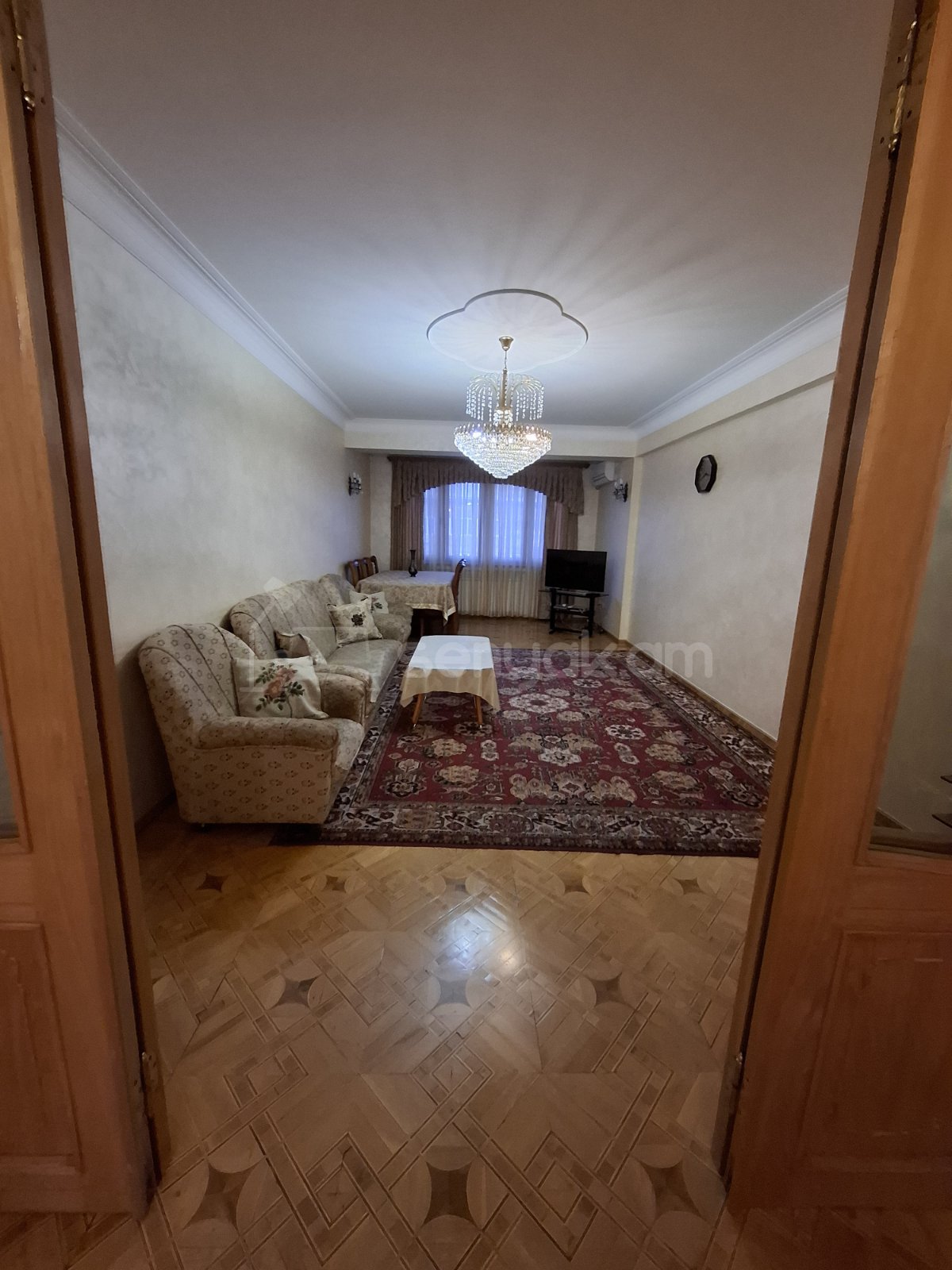 3 Սենյականոց Բնակարան Քարե Շենքում, 90քմ, 6/7 հարկ, Կապիտալ Վերանորոգված, Կահավորված, Արևկող