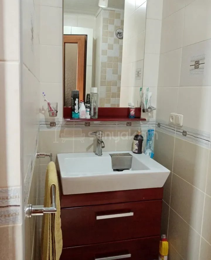 2 Սենյականոց Բնակարան Քարե Շենքում, 60քմ, 3/3 հարկ, Կապիտալ Վերանորոգված, Կահավորված
