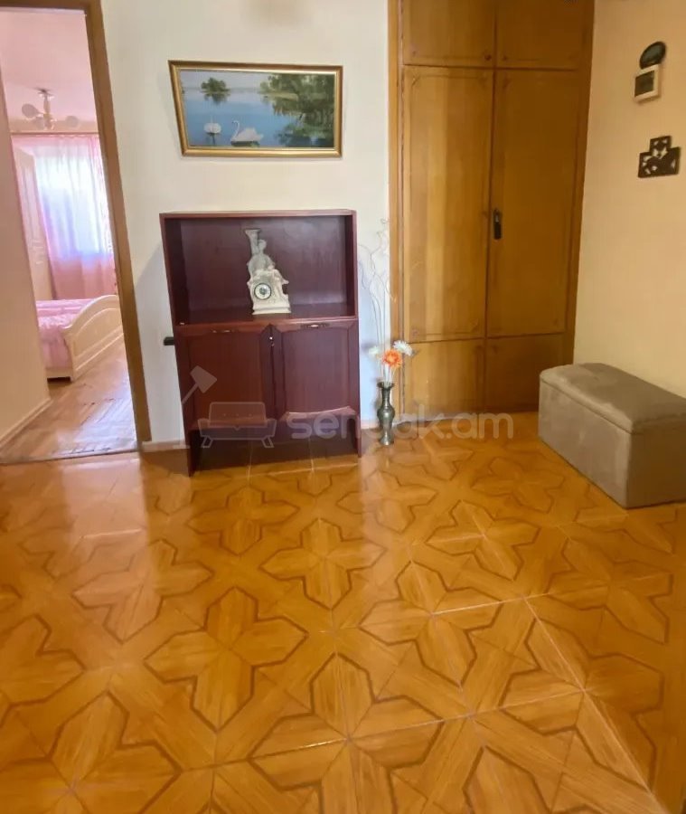 3 Սենյականոց Բնակարան, 61քմ, 3/9 հարկ, Կապիտալ Վերանորոգված, Կահավորված