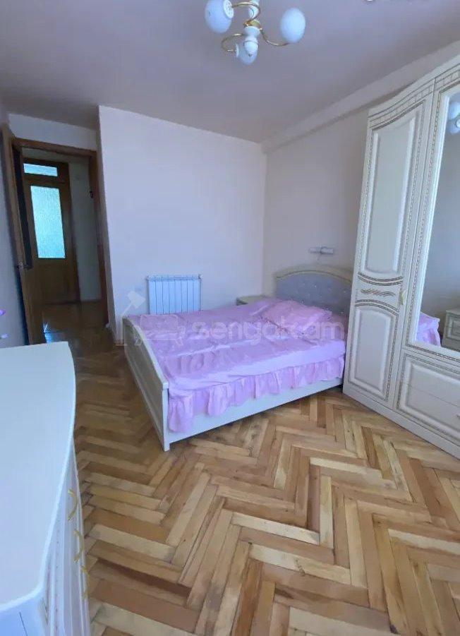 3 Սենյականոց Բնակարան, 61քմ, 3/9 հարկ, Կապիտալ Վերանորոգված, Կահավորված