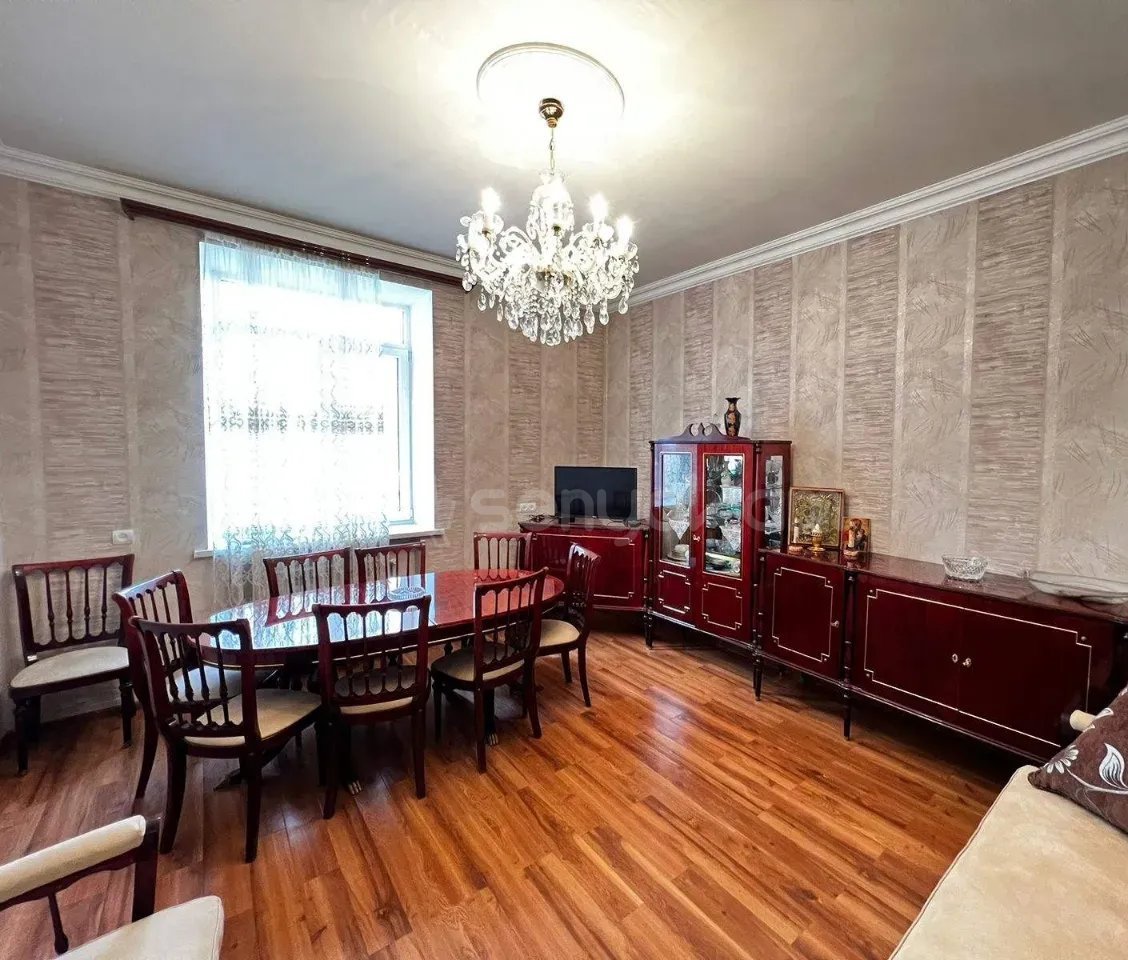 3 Սենյականոց Բնակարան Քարե Շենքում, 65քմ, 3/4 հարկ, Կապիտալ Վերանորոգված, Կահավորված