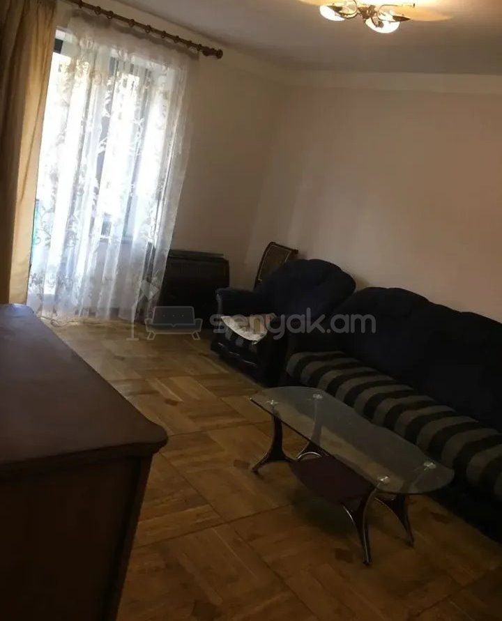 3 Սենյականոց Բնակարան Քարե Շենքում, 64քմ, 4/4 հարկ, Կապիտալ Վերանորոգված, Կահավորված