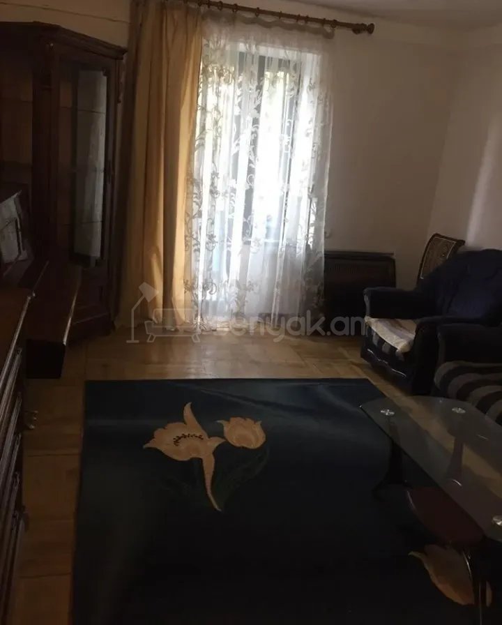 3 Սենյականոց Բնակարան Քարե Շենքում, 64քմ, 4/4 հարկ, Կապիտալ Վերանորոգված, Կահավորված