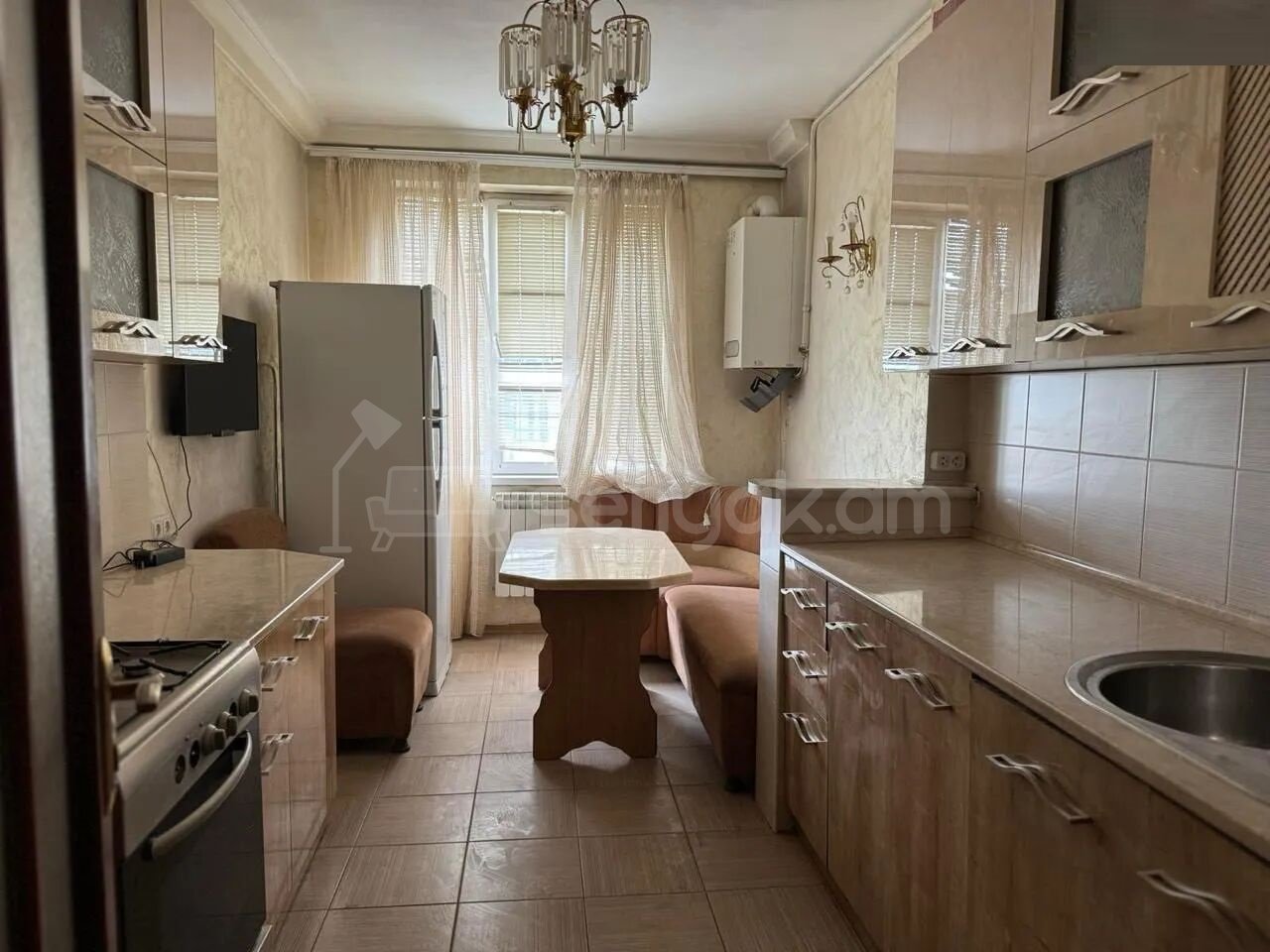 3 Սենյականոց Բնակարան, 93քմ, 7/10 հարկ, Նորմալ Վիճակում