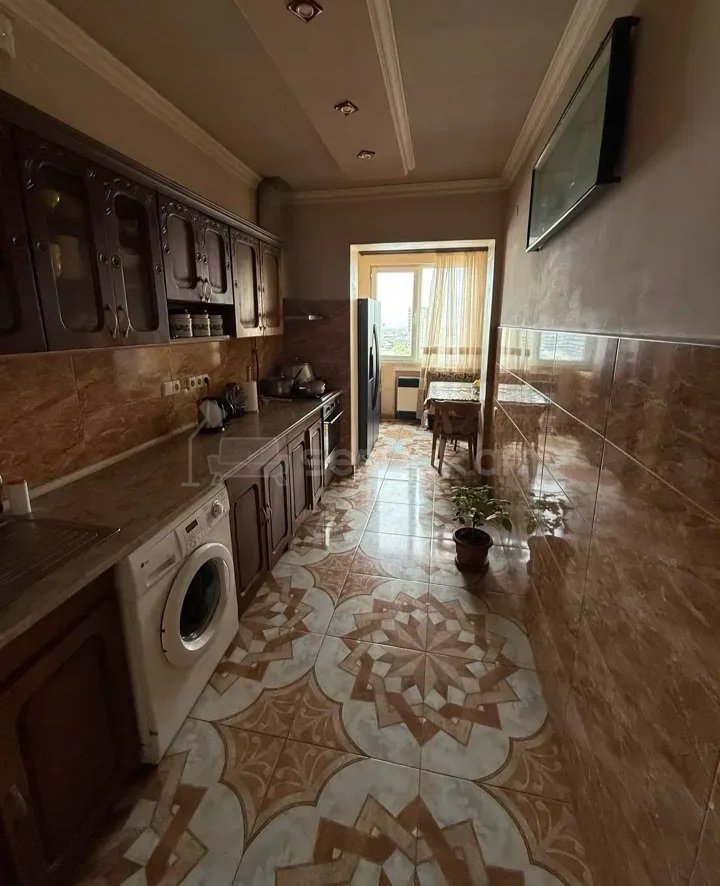 4 Սենյականոց Բնակարան, 105քմ, 9/9 հարկ, Կապիտալ Վերանորոգված