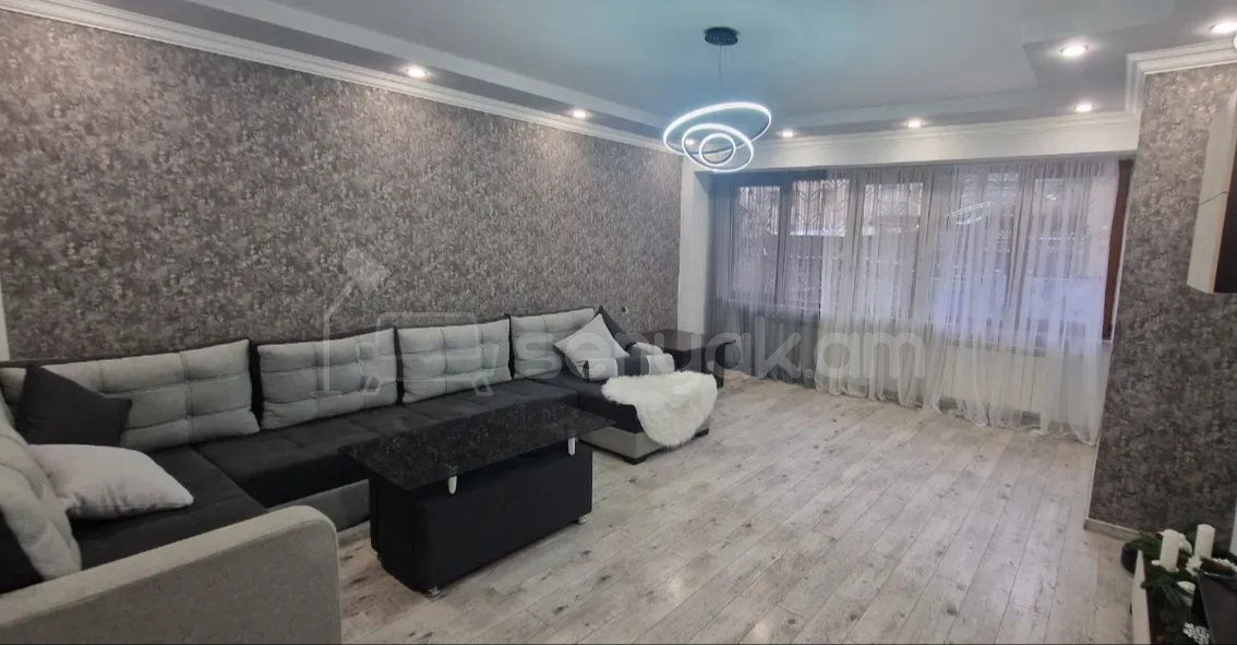 3 Սենյականոց Բնակարան, 70քմ, 1/9 հարկ, Կապիտալ Վերանորոգված