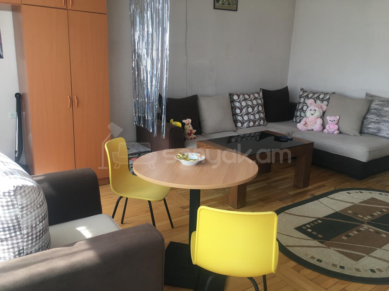 2 Սենյականոց Բնակարան Քարե Շենքում, 50քմ, 5/5 հարկ, Կապիտալ Վերանորոգված, Կահավորված, Արևկող