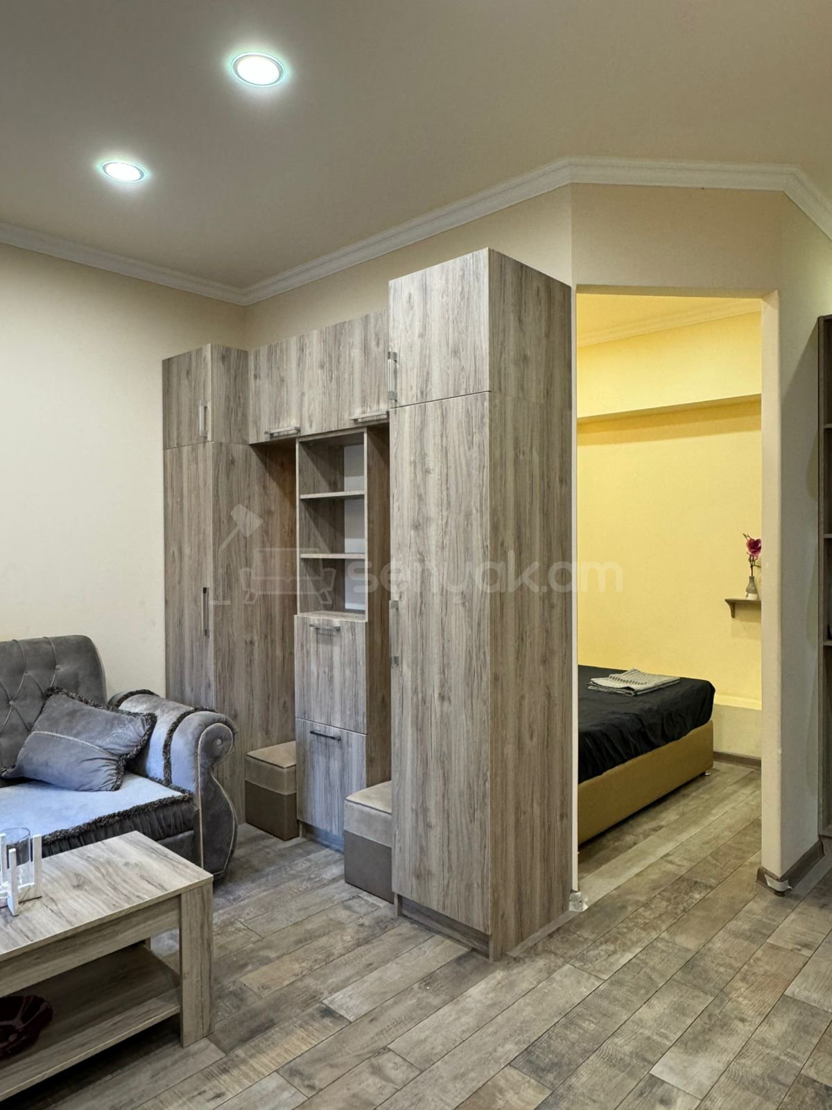 2 Սենյականոց Բնակարան Քարե Շենքում, 30քմ, 2/5 հարկ, Կապիտալ Վերանորոգված
