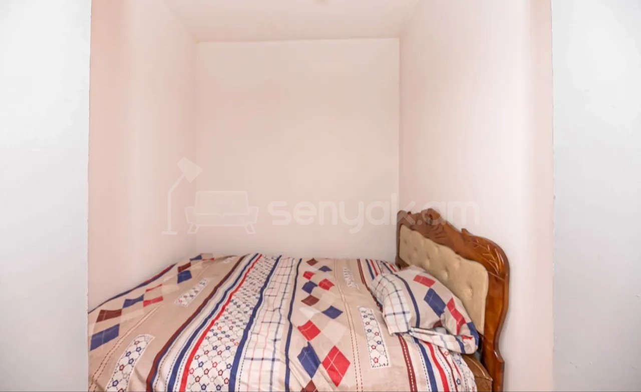 1 Սենյականոց Բնակարան Քարե Շենքում, 42քմ, 12/12 հարկ, Կապիտալ Վերանորոգված, Կահավորված