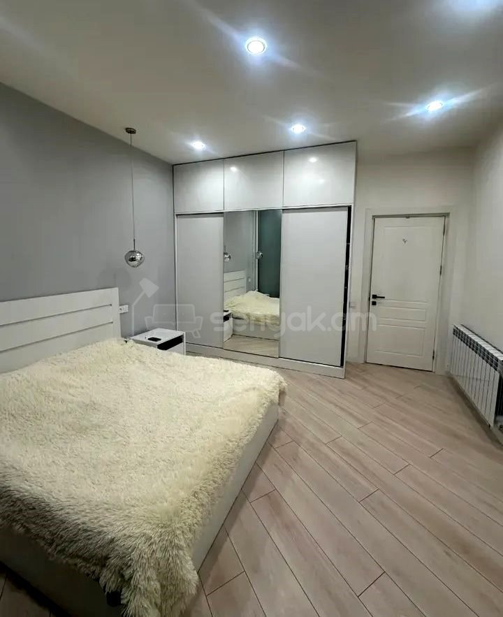 2 Սենյականոց Բնակարան Քարե Շենքում, 70քմ, 4/6 հարկ, Դիզայներական Վերանորոգված, Կահավորված