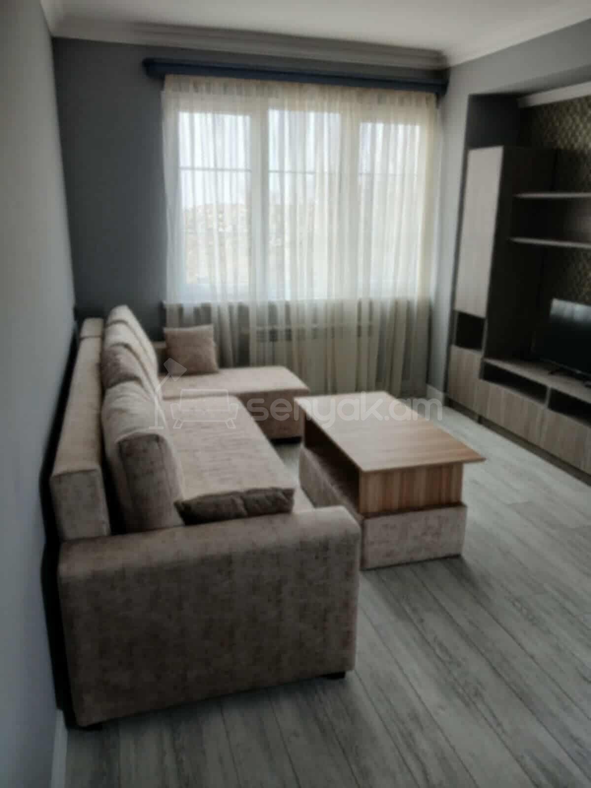 2 Սենյականոց Բնակարան, 45քմ, 3/9 հարկ, Դիզայներական Վերանորոգված, Կահավորված, Արևկող