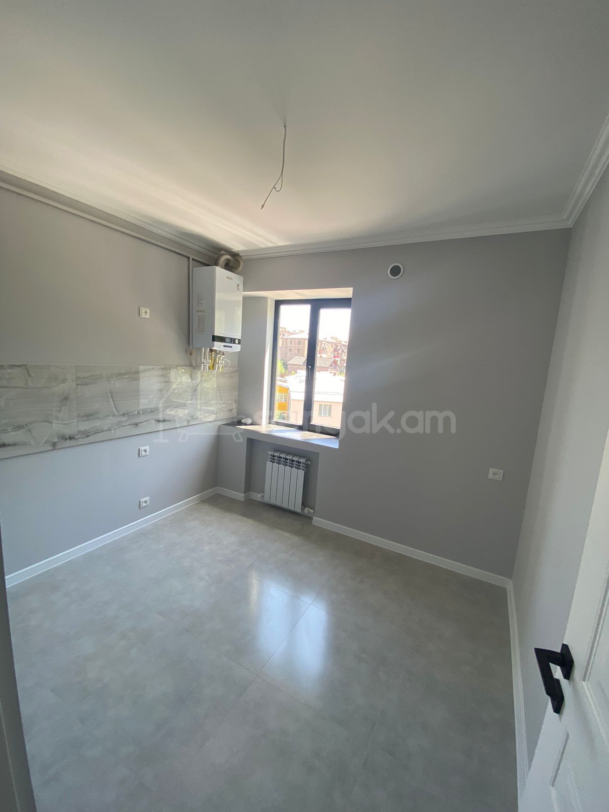 2 Սենյականոց Բնակարան Քարե Շենքում, 50քմ, 2/5 հարկ, Կապիտալ Վերանորոգված