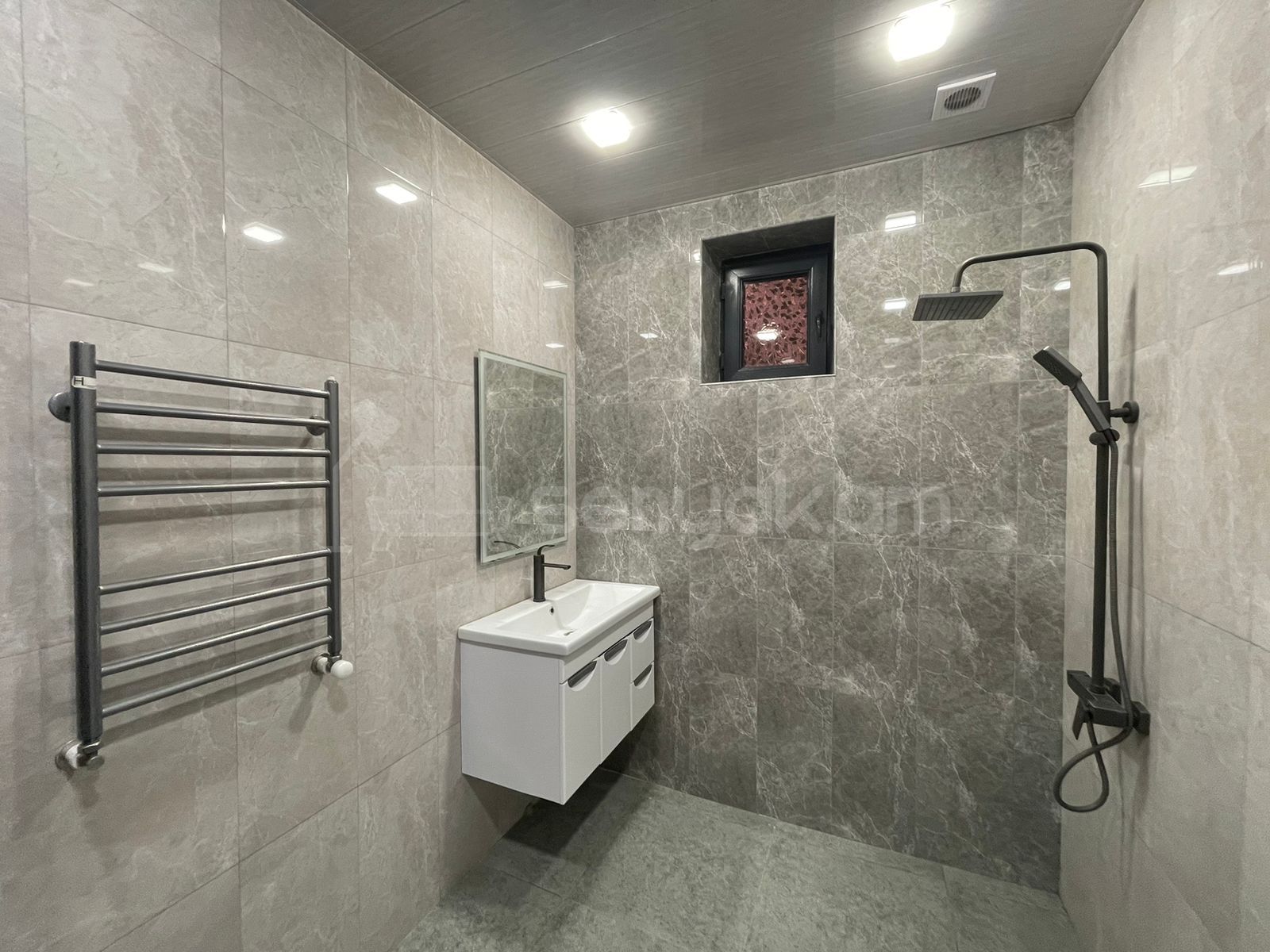 3 Սենյականոց Նորակառույց Շքեղ Առանձնատուն, 80քմ, Կահավորված