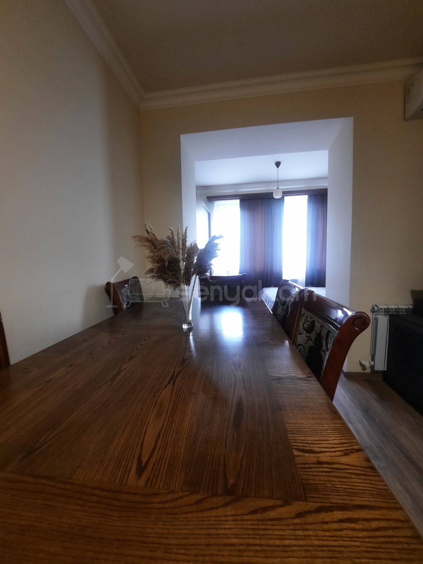 2 Սենյականոց Բնակարան Քարե Շենքում, 45քմ, 2/5 հարկ, Դիզայներական Վերանորոգված, Կահավորված