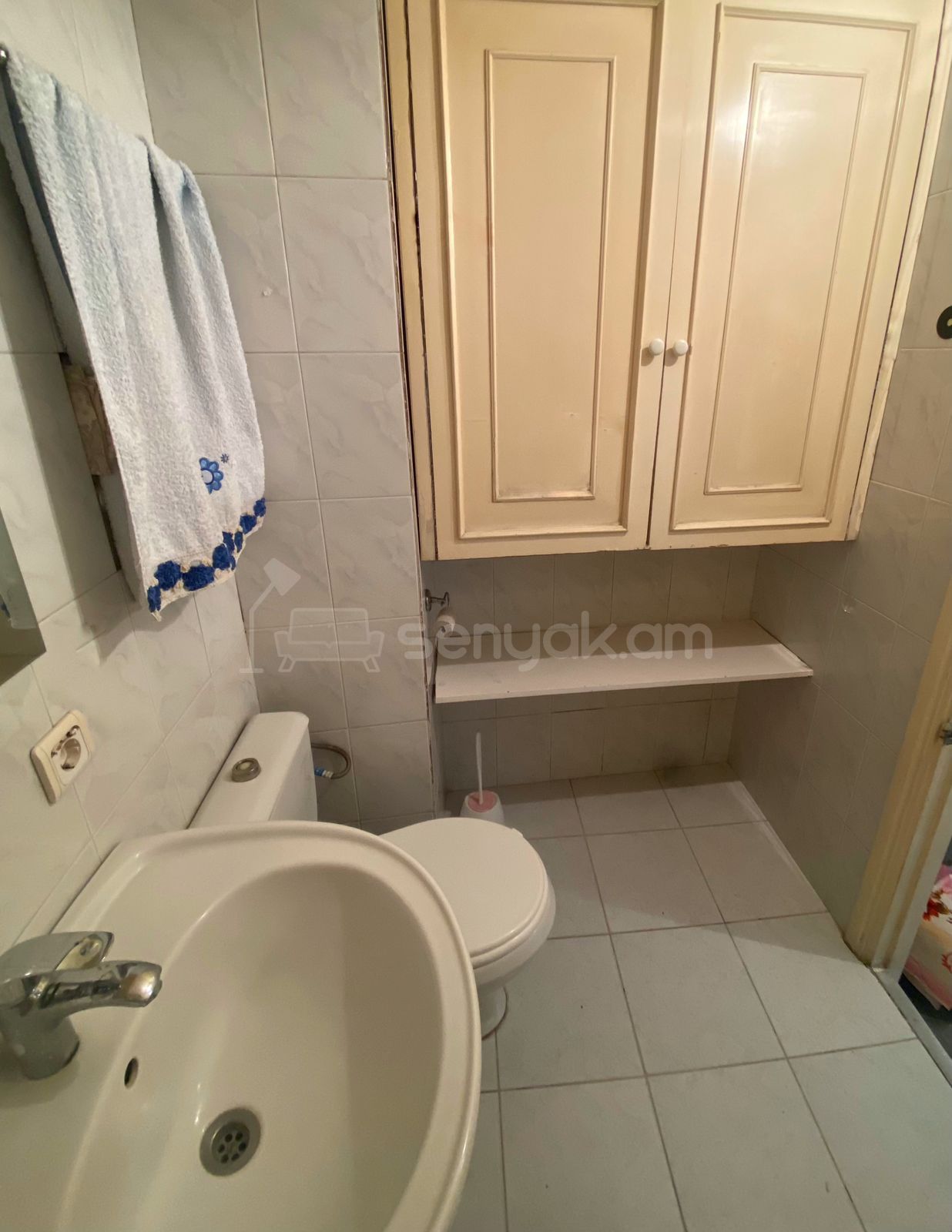 2 Սենյականոց Բնակարան Քարե Շենքում, 40քմ, 2/9 հարկ, Կապիտալ Վերանորոգված, Կահավորված, Արևկող