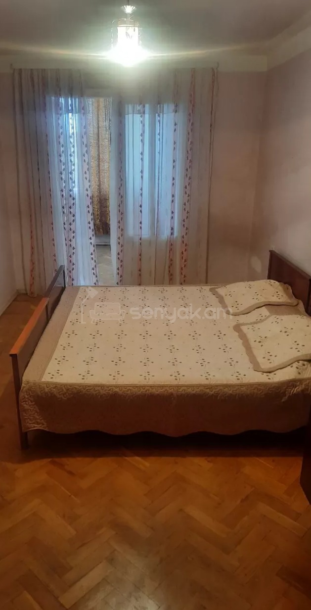 2 Սենյականոց Բնակարան Քարե Շենքում, 50քմ, 2/5 հարկ, Պետական Վիճակում