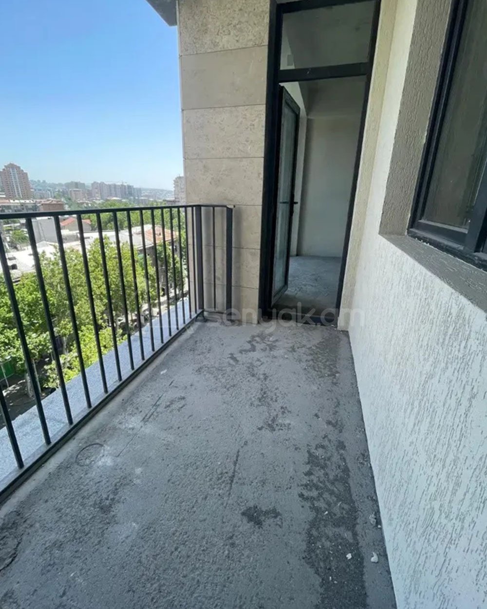 2 Սենյականոց Բնակարան, 47քմ, 8/13 հարկ, Պետական Վիճակում