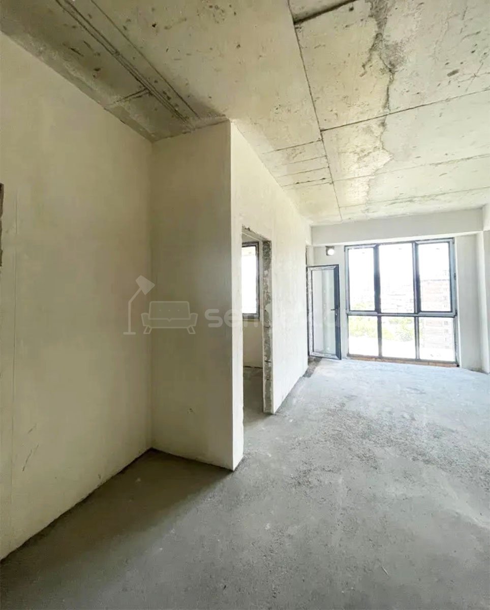 2 Սենյականոց Բնակարան, 47քմ, 8/13 հարկ, Պետական Վիճակում