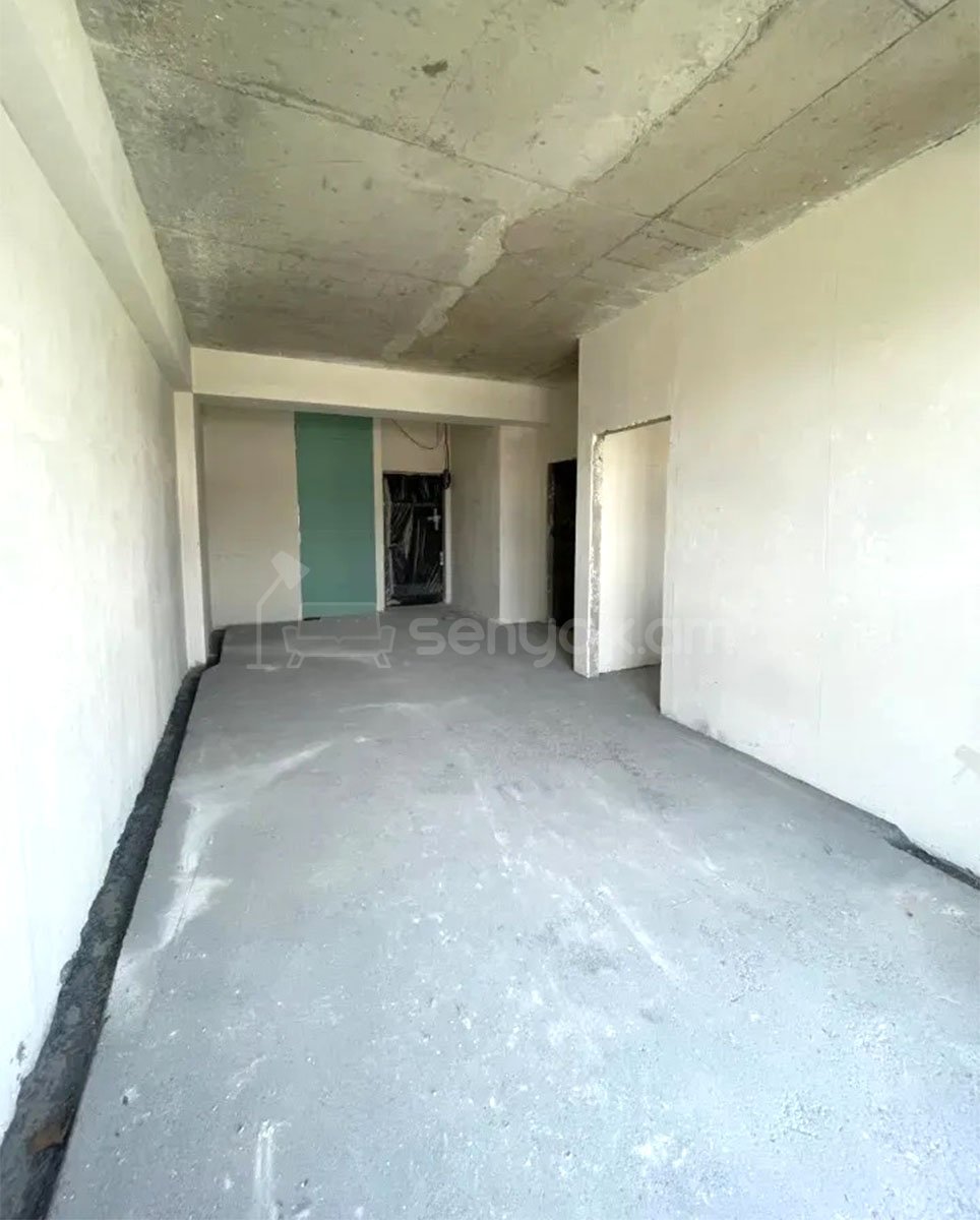 2 Սենյականոց Բնակարան, 47քմ, 8/13 հարկ, Պետական Վիճակում